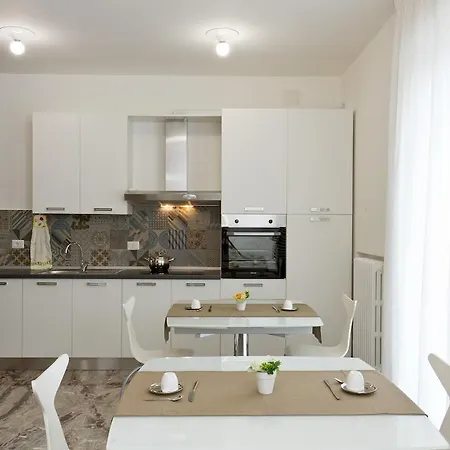 Aquisgrana 3* Corridonia