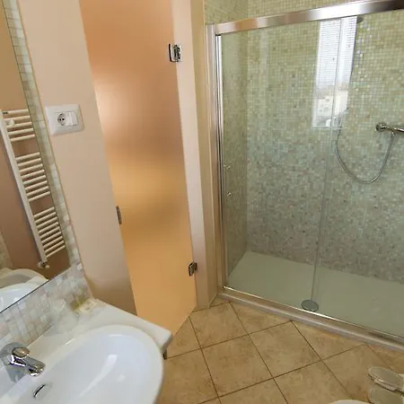 Aquisgrana 3* Corridonia